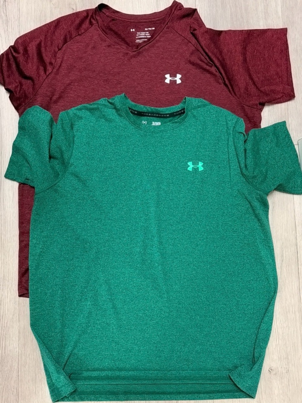 Under Armour Men's Short Sleeve Tees - Green & Burgundy